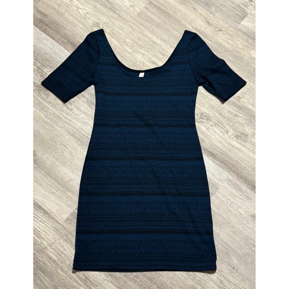 Xhilaration Womens Dress Blue Black Aztec Print Short Sleeve Casual Medium - Picture 1 of 3